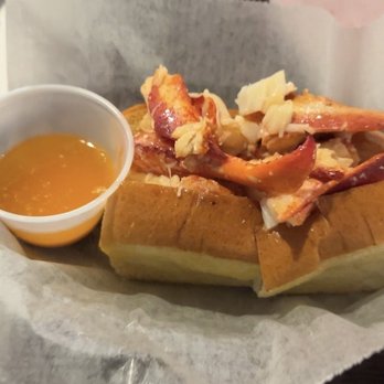 Lobstah On A Roll - New Englander (hot) - Seafood Near Me - Boston, Massachusetts Lobstah On A Roll - New Englander (hot) - Seafood Near Me - Boston, Massachusetts