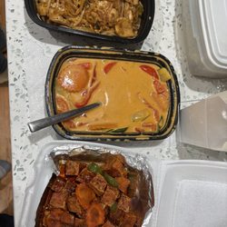 Cham Thai Cuisine At Carrboro - Chicken Pad Thai, Shrimp Panang Curry, Spicy Crispy Tofu