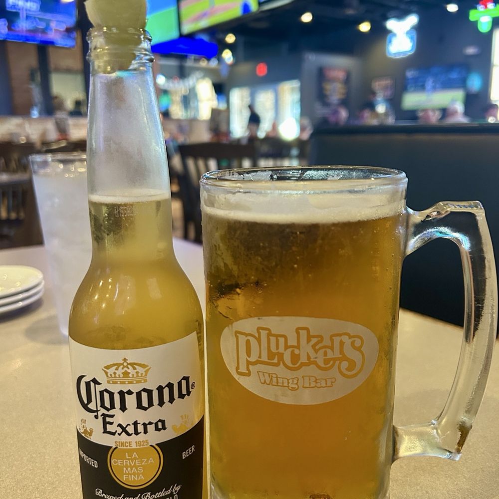 Pluckers Wing Bar - Lakeline - American Near Me - Cedar Park, Texas Pluckers Wing Bar - Lakeline - American Near Me - Cedar Park, Texas
