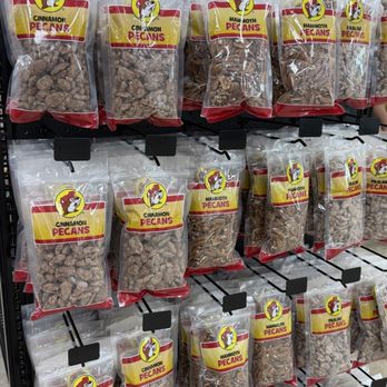 Buc-ee's - Gas Stations Near Me - Hillsboro, Texas