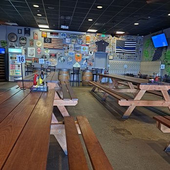 Hop DeVine - Back wall - New American Near Me - Livermore, California