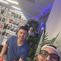 XO Phone Repair - Ropi great guy amazing work will be coming back to him from now on! I really recommend XO PHONE REPAIR