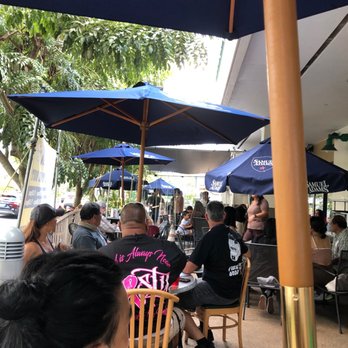 Big City Diner - Kailua - Music in the patio - Diners Near Me - Kailua, Hawaii