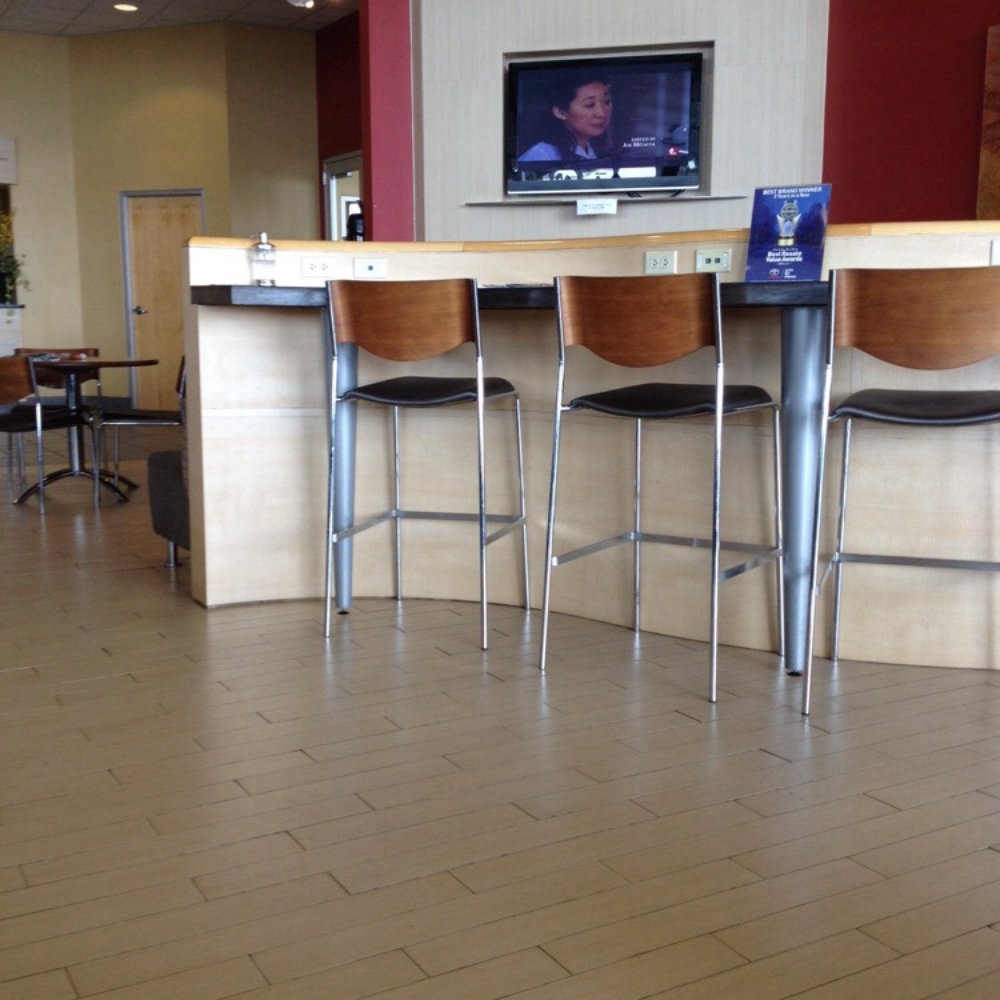 Rochester Toyota - Nice waiting area, they have soda, caribou coffee, and chips for your wait. - Car Dealers Near Me - Rochester, Minnesota Rochester Toyota - Nice waiting area, they have soda, caribou coffee, and chips for your wait. - Car Dealers Near Me - Rochester, Minnesota