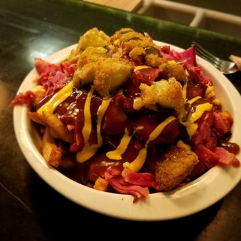 Chez Victor - Smoked meat poutine - Burgers Near Me - Quebec City, Quebec Chez Victor - Smoked meat poutine - Burgers Near Me - Quebec City, Quebec