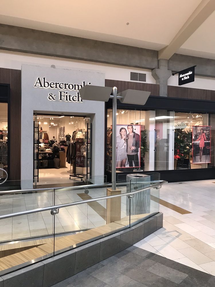 ABERCROMBIE & FITCH Updated June 2024 13 Photos & 40 Reviews 575