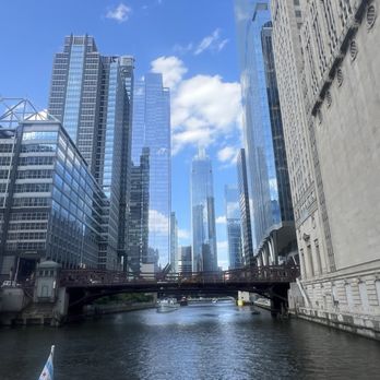 Chicago River Boat Architecture Tours - Architectural Tours Near Me - Chicago, Illinois