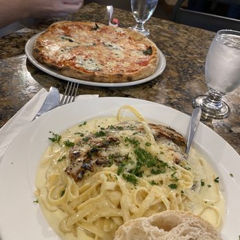 Antica Forma - Fettuccini Alfredo with chicken and margarita pizza - Pizza Near Me - Moab, Utah