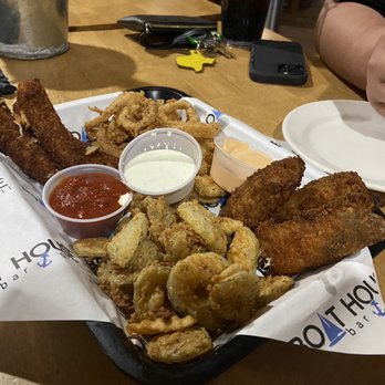 Boathouse Bar & Grill - Boathouse Sampler - Bars Near Me - Corpus Christi, Texas Boathouse Bar & Grill - Boathouse Sampler - Bars Near Me - Corpus Christi, Texas