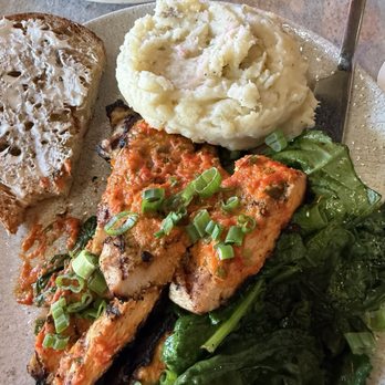 GRANVILLE - 2 chicken breast peri peri, with garlic spinach, and mashed potatoes - New American Near Me - Burbank, California GRANVILLE - 2 chicken breast peri peri, with garlic spinach, and mashed potatoes - New American Near Me - Burbank, California