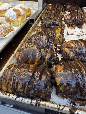 Sonny's Bakery by null