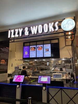 Izzy & Wooks by null