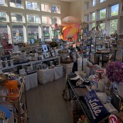 Bean + Ro - Like, wow, so much stuff! A gold mine