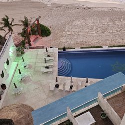 Ocean Dream - Swimming pool from our balcony