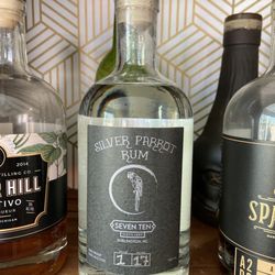 Seven Ten Distillery - Seven Ten Distillery Silver Parrot Rum