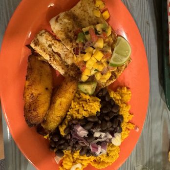 Cha Cha Coconuts - Tropical Mahi Mahi - Bars Near Me - Sarasota, Florida