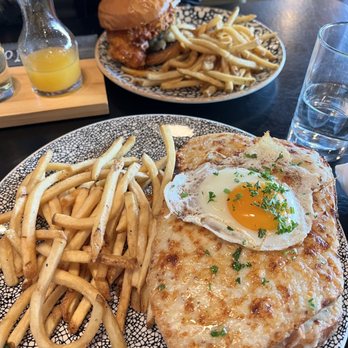 The 908 - Croque madame and fried chicken sandwich - New American Near Me - Long Beach, California The 908 - Croque madame and fried chicken sandwich - New American Near Me - Long Beach, California