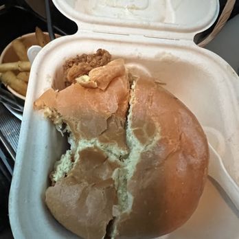 Filly Luv - Ordinary Luv - Original Chicken Sandwich - Chicken Shop Near Me - Brooklyn, New York