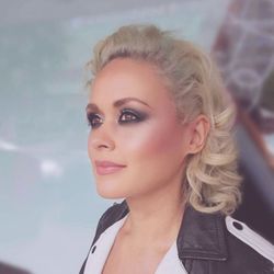 Espace Makeup - Glam Makeup Look