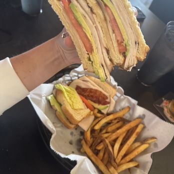 Brewburgers - Turkey Club Sandwich with Texas Toast instead of Multi-Grain - American Near Me - Kenneth City, Florida Brewburgers - Turkey Club Sandwich with Texas Toast instead of Multi-Grain - American Near Me - Kenneth City, Florida