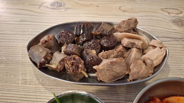 Moobongri Soondae Irvine Barranca (무봉리 순대국 얼바인 바랑카) by null