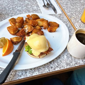 John's Place - Benny - Breakfast & Brunch Near Me - Victoria, British Columbia
