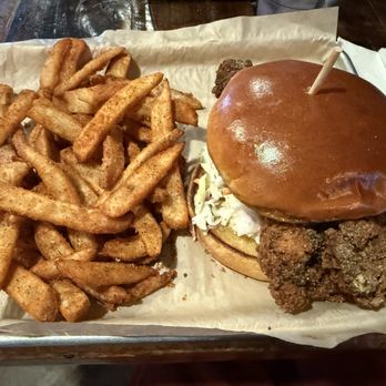 12 West Brewing - Downtown Mesa - Lemon pepper fired chicken sandwich w cajun fries - Cocktail Bars Near Me - Mesa, Arizona