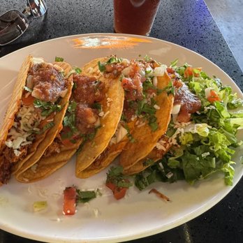 Maskadores Taco Shop - Red Chicken Hard shell tacos - Mexican Near Me - Tempe, Arizona