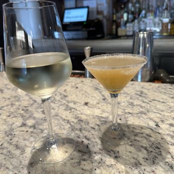 Bay Tower Lounge - White Wine and Side Car - Lounges Near Me - San Diego, California Bay Tower Lounge - White Wine and Side Car - Lounges Near Me - San Diego, California