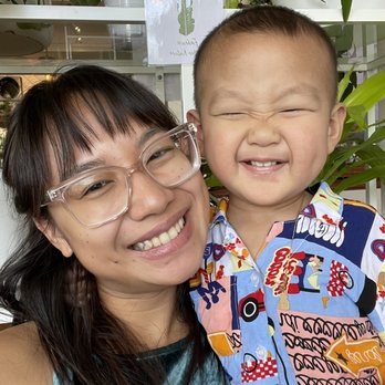Lost Parrot Cafe - Happy mommy and baby! - Breakfast & Brunch Near Me - South Pasadena, California