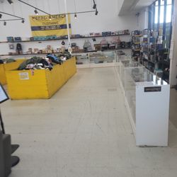 Metro Merch