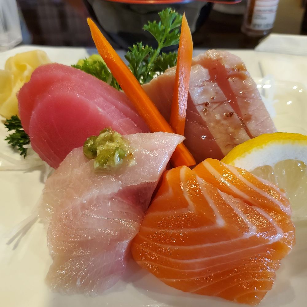 Kiku Sushi - 8 piece sashimi.  Salmon was my favorite! - Japanese Near Me - Monrovia, California