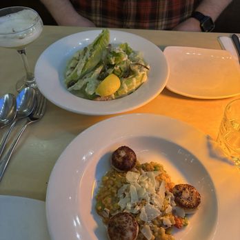 Melange - Scallops; Caesar salad - Lebanese Near Me - Nanaimo, British Columbia Melange - Scallops; Caesar salad - Lebanese Near Me - Nanaimo, British Columbia