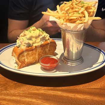 Hudson House - Lobster Roll - Seafood Near Me - Irving, Texas Hudson House - Lobster Roll - Seafood Near Me - Irving, Texas