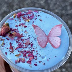 Cafecito Pecas - 16oz mariposa latte