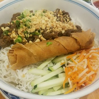 Pho Filet 2 - Beef vermicelli, sticky vermicelli and scraps of beef - Vietnamese Near Me - Rosemead, California
