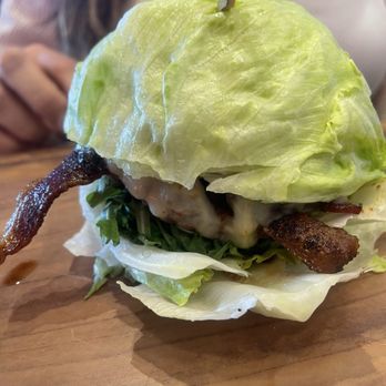 Finneys Crafthouse - Porter Ranch - New American Near Me - Porter Ranch, California