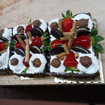 Mil Hojas bakery - Tres leches cake with oreo cookies. - Bakeries Near Me - Placentia, California Mil Hojas bakery - Tres leches cake with oreo cookies. - Bakeries Near Me - Placentia, California