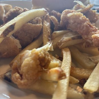 Ruby Tuesday - American Near Me - Clarksburg, West Virginia