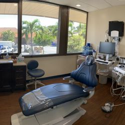 Smiles with Aloha - Come settle into one of our dental chairs. How can we help you smile?