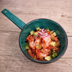 La Cevichería - Craby! Chilpachole y ceviche! Delicioso!