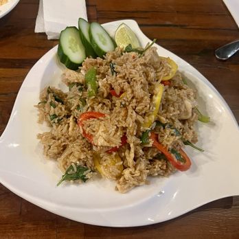 Yak Yai Thai Restaurant - Basil fried rice with chicken - Thai Near Me - Richmond, Virginia Yak Yai Thai Restaurant - Basil fried rice with chicken - Thai Near Me - Richmond, Virginia