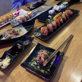 Sushi Damu - Takoyaki, Golden State, EX GF, Princess Salmon, chefs Special Request - Sushi Bars Near Me - Tustin, California Sushi Damu - Takoyaki, Golden State, EX GF, Princess Salmon, chefs Special Request - Sushi Bars Near Me - Tustin, California