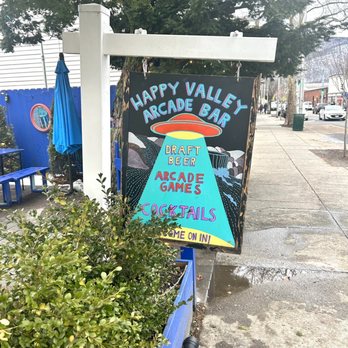 Happy Valley Arcade Bar - Bars Near Me - Beacon, New York