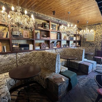 The Attic Oyster & Cocktail Bar - Beautiful interior decor - Cocktail Bars Near Me - Flushing, New York