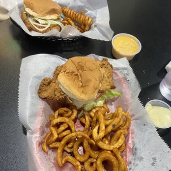 Crawford's Corner Pub - The Almost Famous Pork Tenderloin - Pubs Near Me - Bloomington, Illinois