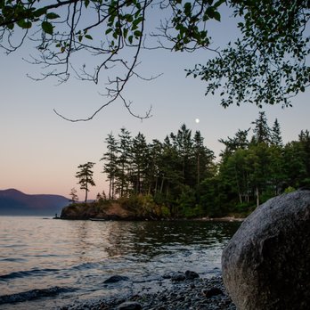 Bayside Cottages - Bayside Cottages private beach - Vacation Rentals Near Me - Olga, Washington