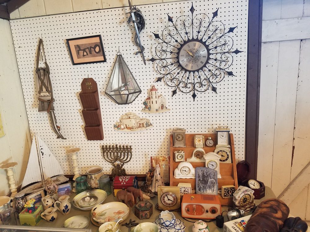 ALEXZANDRA’S ANTIQUES AND COLLECTABLES 12 Photos 705 Graystone Rd, Manheim, Pennsylvania
