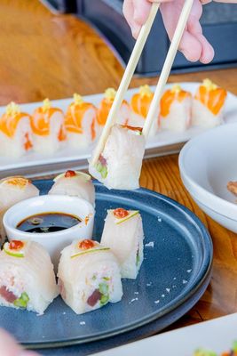 Rock-n-Sake Bar & Sushi by null