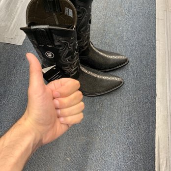 3 amigos - Mantaraya boots - Men's Clothing Near Me - Wilmington, California 3 amigos - Mantaraya boots - Men's Clothing Near Me - Wilmington, California